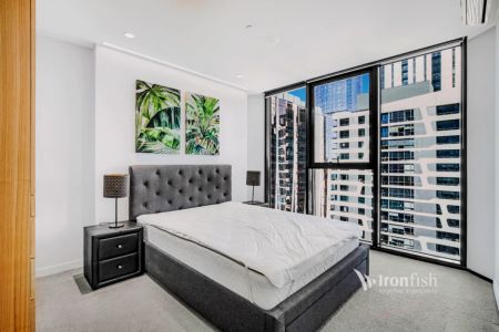 3 Bed, 2 Bathroom - Photo 4