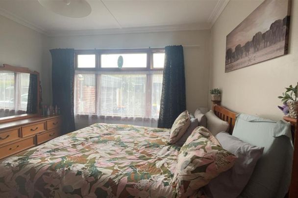 68 Lees Street, Gladstone - Photo 1