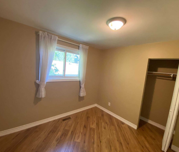 For Lease - 331 Roywood Crescent Unit# MAIN, Newmarket, Ontario - Photo 3