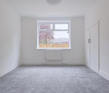 2 bedroom Flat to rent in Whinneyfield Road, Walkergate, Newcastle ... - Photo 3