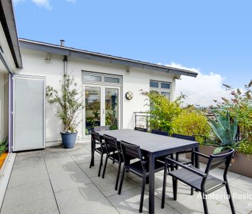 Star Place, St Katharine Docks, E1W - Photo 2