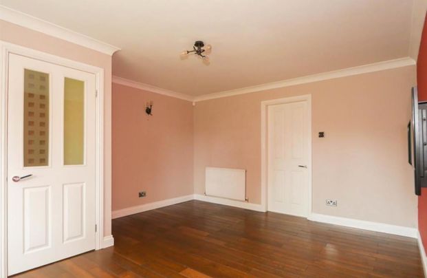 3 Bed Semi-Detached House, Reedling Drive, LS27 - Photo 1