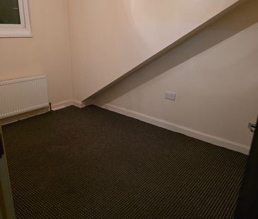 3 Bed Maisonette, Leicester, LE5 - Photo 2