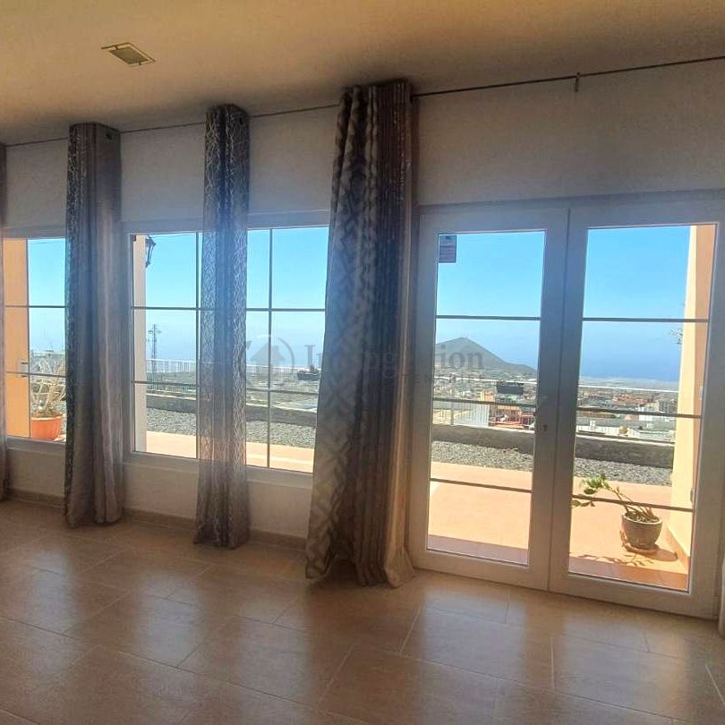 Se alquila en Charco del Pino chalet en 3 dormitorios - Photo 1