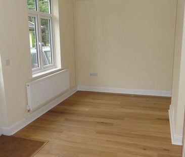 2 bedroom detached bungalow to rent - Photo 4