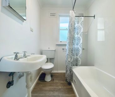 RENOVATED THREE BEDROOM HOME IN OXLEY VALE - Photo 6