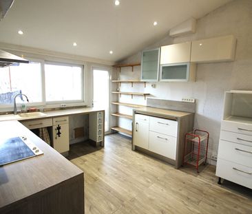 NIMES FACULTES HOCHE Bel appartement de type 3 de 78.54 m2 avec ter... - Photo 2