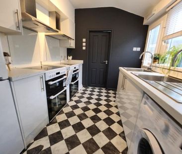 1 bedroom in a house share to rent - Photo 5
