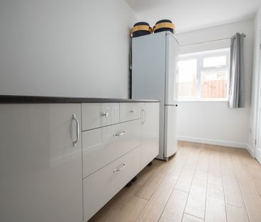 5 Bed End Terrace, Whittington Road, BS16 - Photo 3