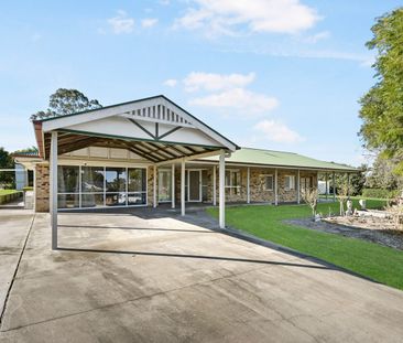 Large Family Home in Preston - Photo 5