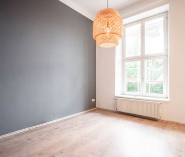 Schicke 2 Zimmerwohnung mit Einbauküche und Stellplatz in historisc... - Photo 2