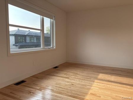 Maison à étages à louer - Notre-Dame-de-l'Île-Perrot Maison à étages à louer - Notre-Dame-de-l'Île-Perrot - Photo 2