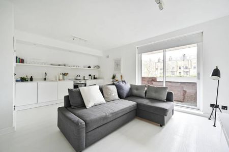 Studio to rent - Photo 2