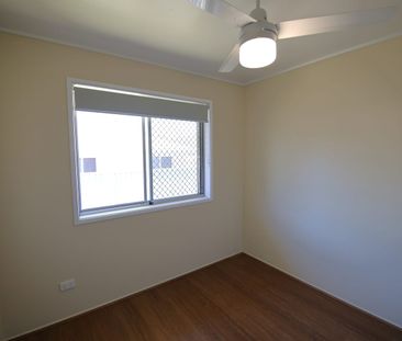 Lovely 3 Bedroom Renovated Home - Photo 4
