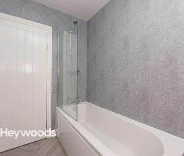 3 bedroom terraced house to rent - Photo 6