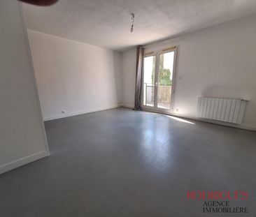 Location Appartement 1 pièce 26m² POITIERS 86000 - Photo 3