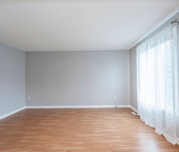 For Lease - 14 D'Ambrosio Drive, Barrie, Ontario - Photo 1