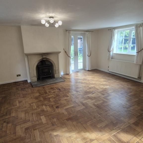 4 bedroom detached house to rent - Photo 1