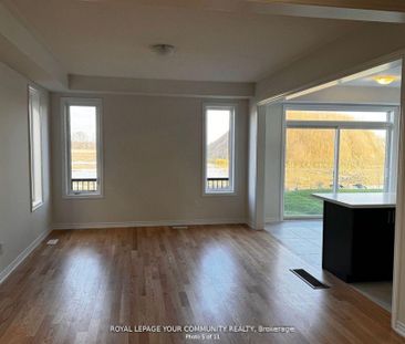 For Lease - 154 Terry Fox Drive, Barrie, Ontario - Photo 2