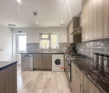 1 bedroom in a house share to rent - Photo 4