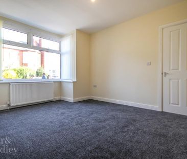 3 bedroom detached house to rent - Photo 2