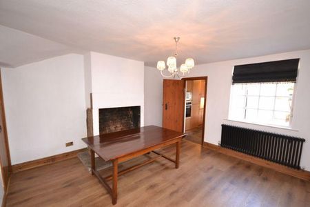 2 bedroom terraced house to rent - Photo 4