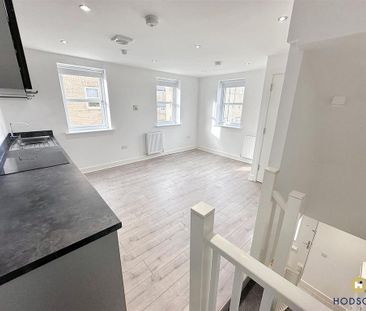 2 bedroom townhouse to rent - Photo 1