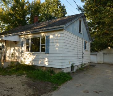 For Lease - 490 Springbrook Avenue, Hamilton, Ontario - Photo 2