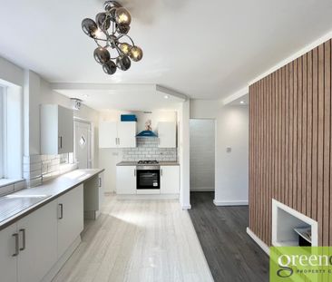Falcon Crescent, Clifton, Salford, M27 - Photo 3