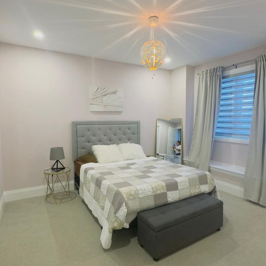 For Lease - 39 John Henry Street, Vaughan, Ontario - Photo 1