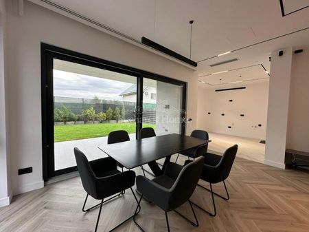 Super-Contemporary Four Bedroom House - Pipera Tunari - Fotografie 3