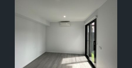 Convenience Meets Style - Photo 2