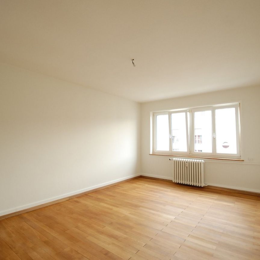 Schöne 2,5-Zimmer-Altbauwohnung Nähe Rhein - Foto 1