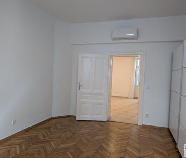 Perfekte Familienwohnung – Vollklimatisierte, großzügige Altbauwohn... - Photo 1