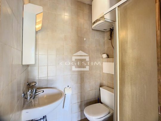 Studio au rez-inférieur - Photo 1