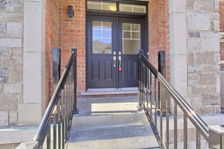 For Lease - 230 Bennett Street, Newmarket, Ontario - Photo 5