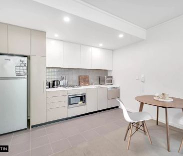 MGM MARTIN – ONE BEDROOM APARTMENT - Photo 2