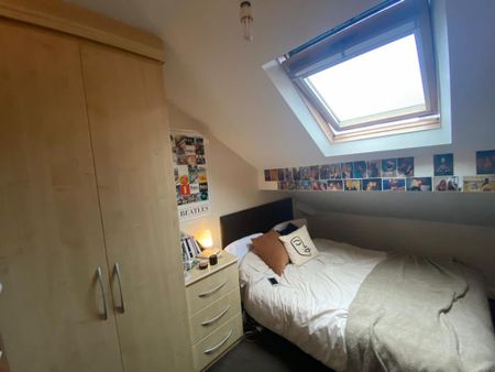 3 bedroom flat to rent - Photo 5