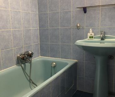 Location Appartement 1 pièce 19m² VILLENEUVE LOUBET 06270 - Photo 3