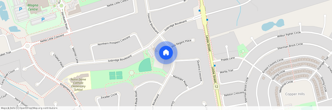 704 Foxcroft Boulevard, Newmarket