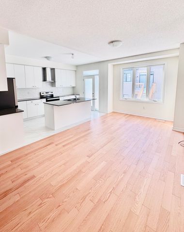 For Lease - 2924 Nakina Street, Pickering, Ontario - Photo 3