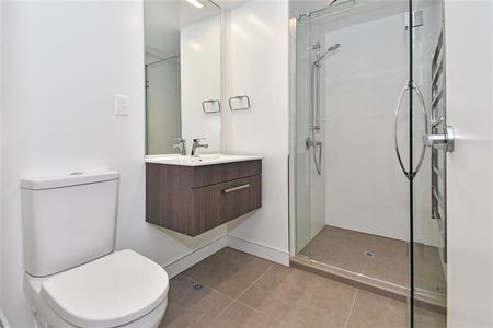Auckland City Apartment - Fully Furnished - Photo 4