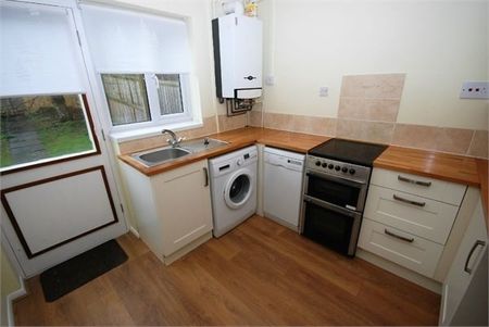 Shapfell, Brownsover, Rugby, CV21 - Photo 4