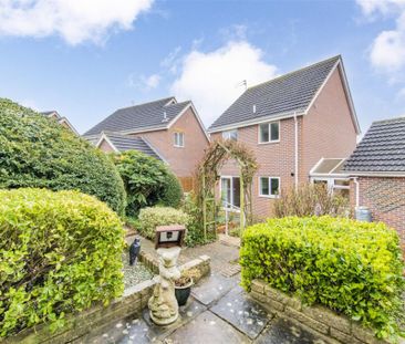 3 bed House - Detached To Let - Photo 4