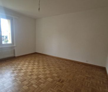 Appartement totalement rénové de 4.5 pièces au rez-de-chaussée - Photo 4