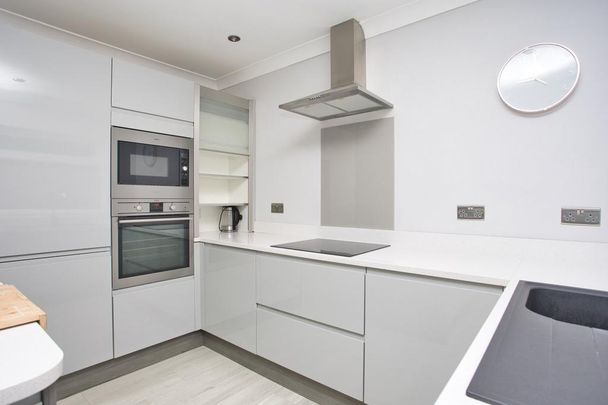 3 bedroom bungalow to rent - Photo 1