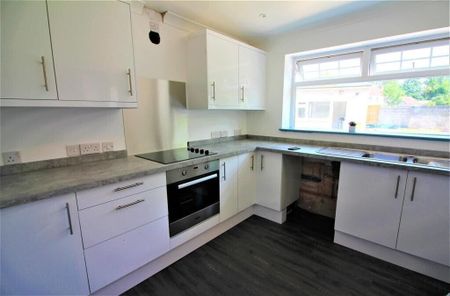 Brockworth Crescent, Fishponds - Photo 3