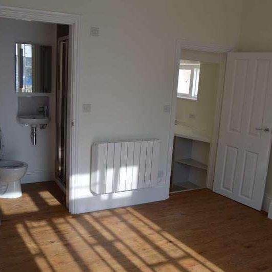 Studio Flat, Fore Street, TA20 - Photo 1