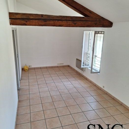Appartement à louer, 3 pièces - Beaucaire 30300 - Photo 1