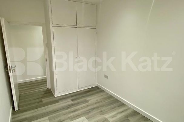 Newly refurbished bright & airy first floor period conversion - Photo 1